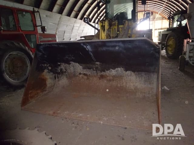 Image of New Holland LW190 equipment image 2