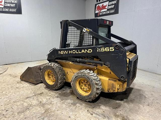 Image of New Holland LX565 equipment image 2