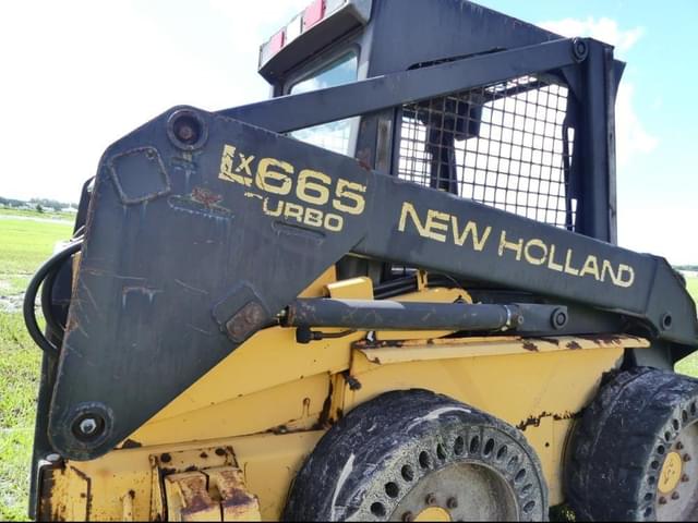 Image of New Holland LX665 equipment image 4