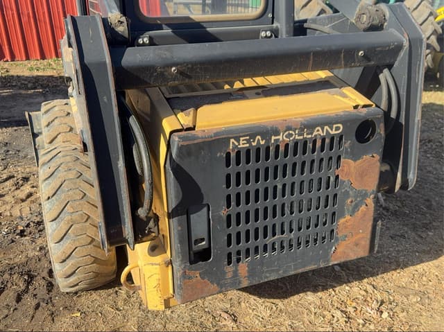 Image of New Holland LX665 equipment image 3