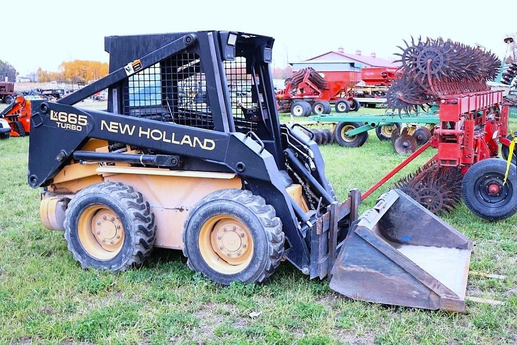Image of New Holland LX665 Primary image