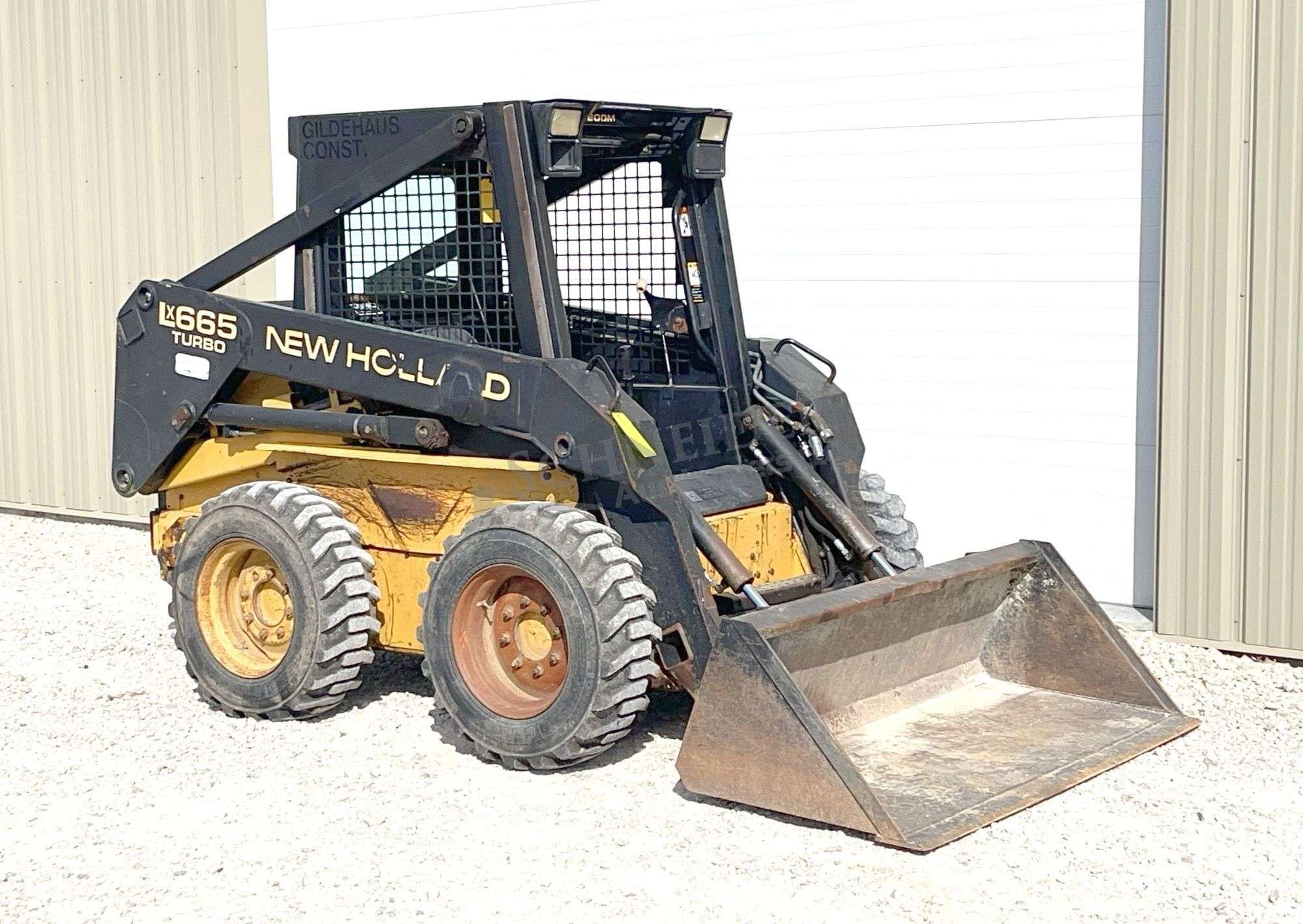 New Holland LX665 Equipment Image0