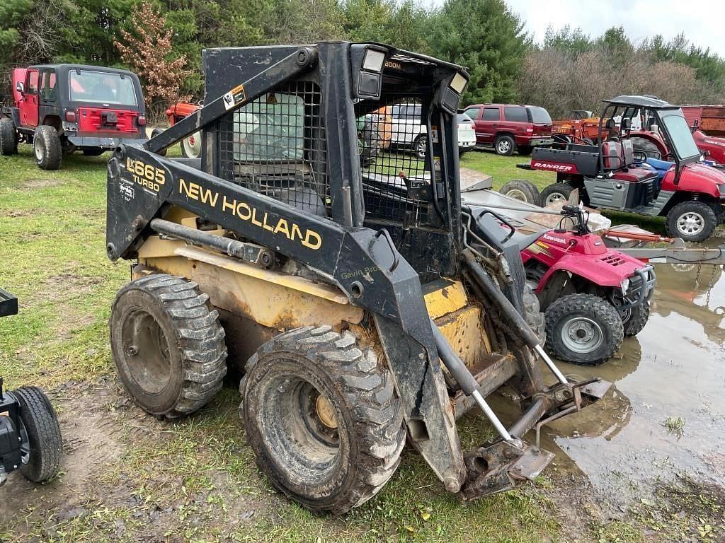 Image of New Holland LX665 Primary image