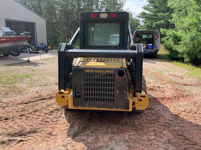 Image of New Holland LX665 equipment image 4