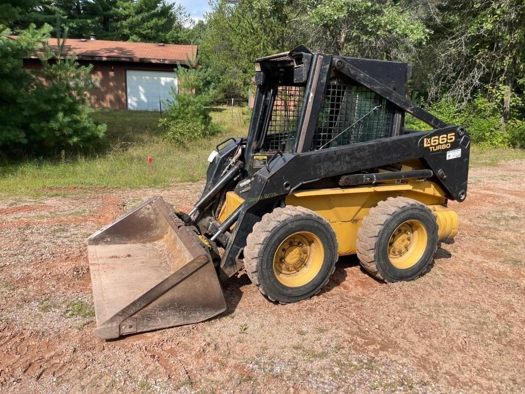 Image of New Holland LX665 Primary image