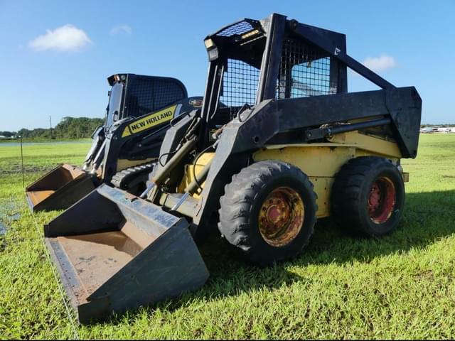 Image of New Holland LX865 equipment image 1