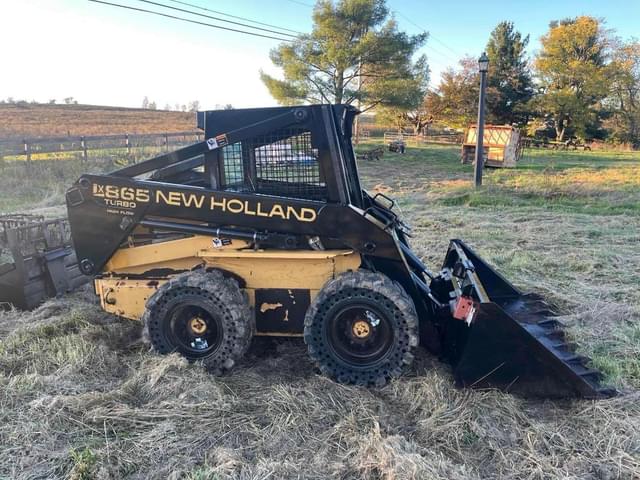 Image of New Holland LX865 equipment image 4