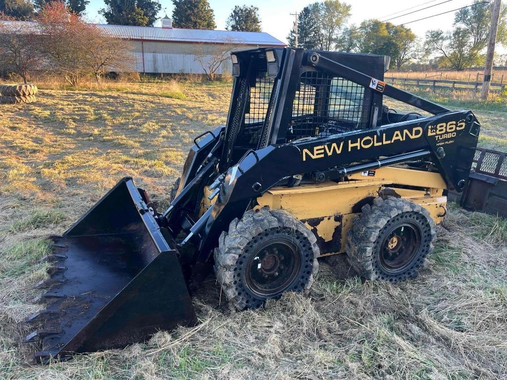 Image of New Holland LX865 Primary image