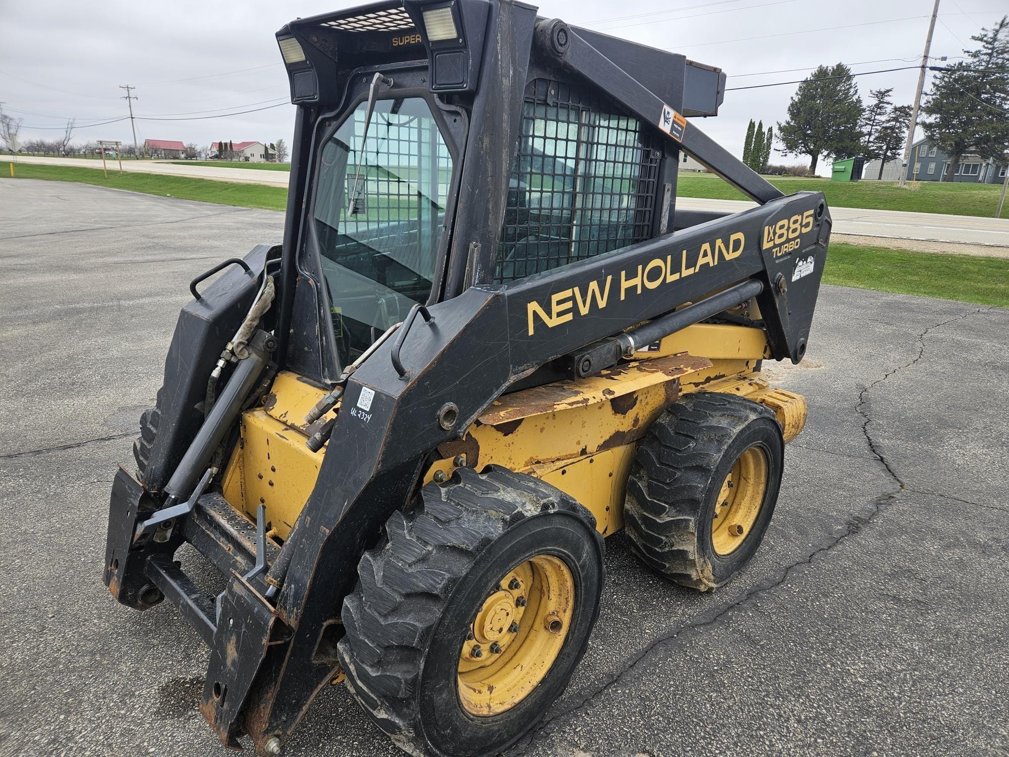 New Holland LX885 Equipment Image0