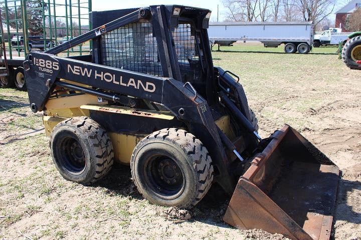 Image of New Holland LX885 Primary image