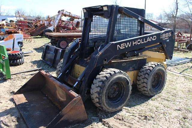 Image of New Holland LX885 equipment image 3