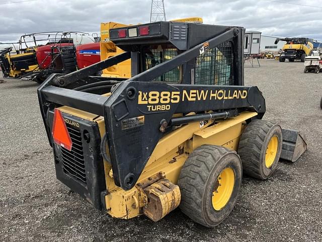 Image of New Holland LX885 equipment image 2