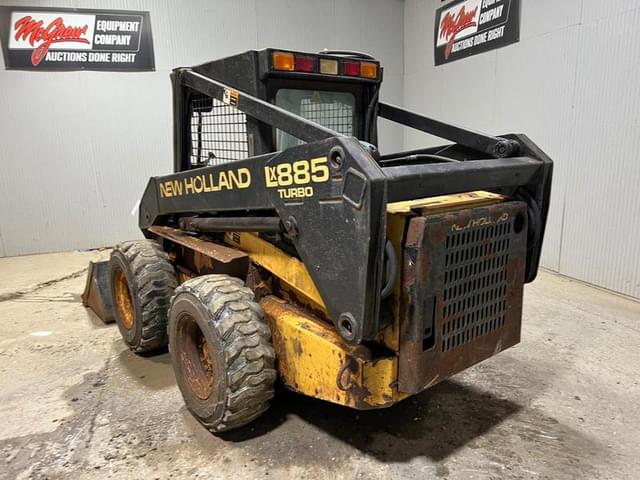 Image of New Holland LX885 equipment image 2