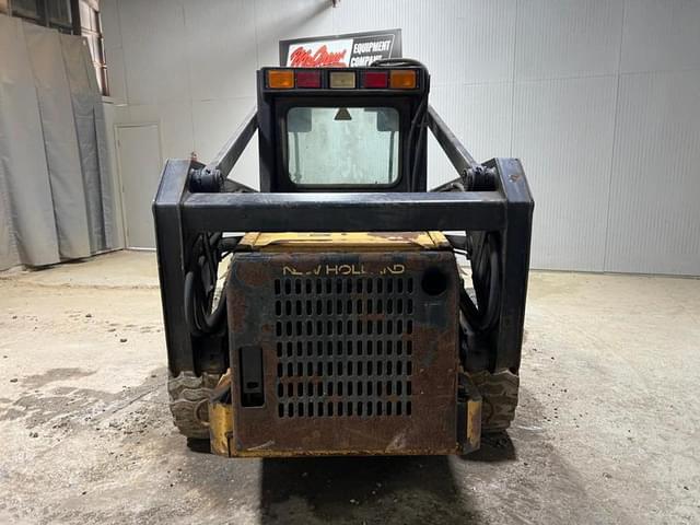 Image of New Holland LX885 equipment image 3
