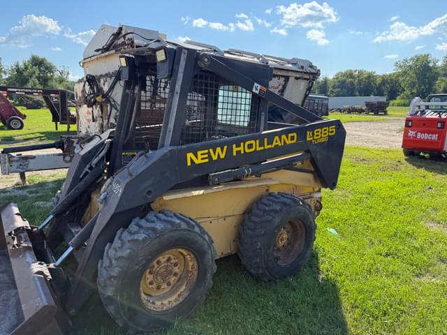 Image of New Holland LX885 equipment image 1