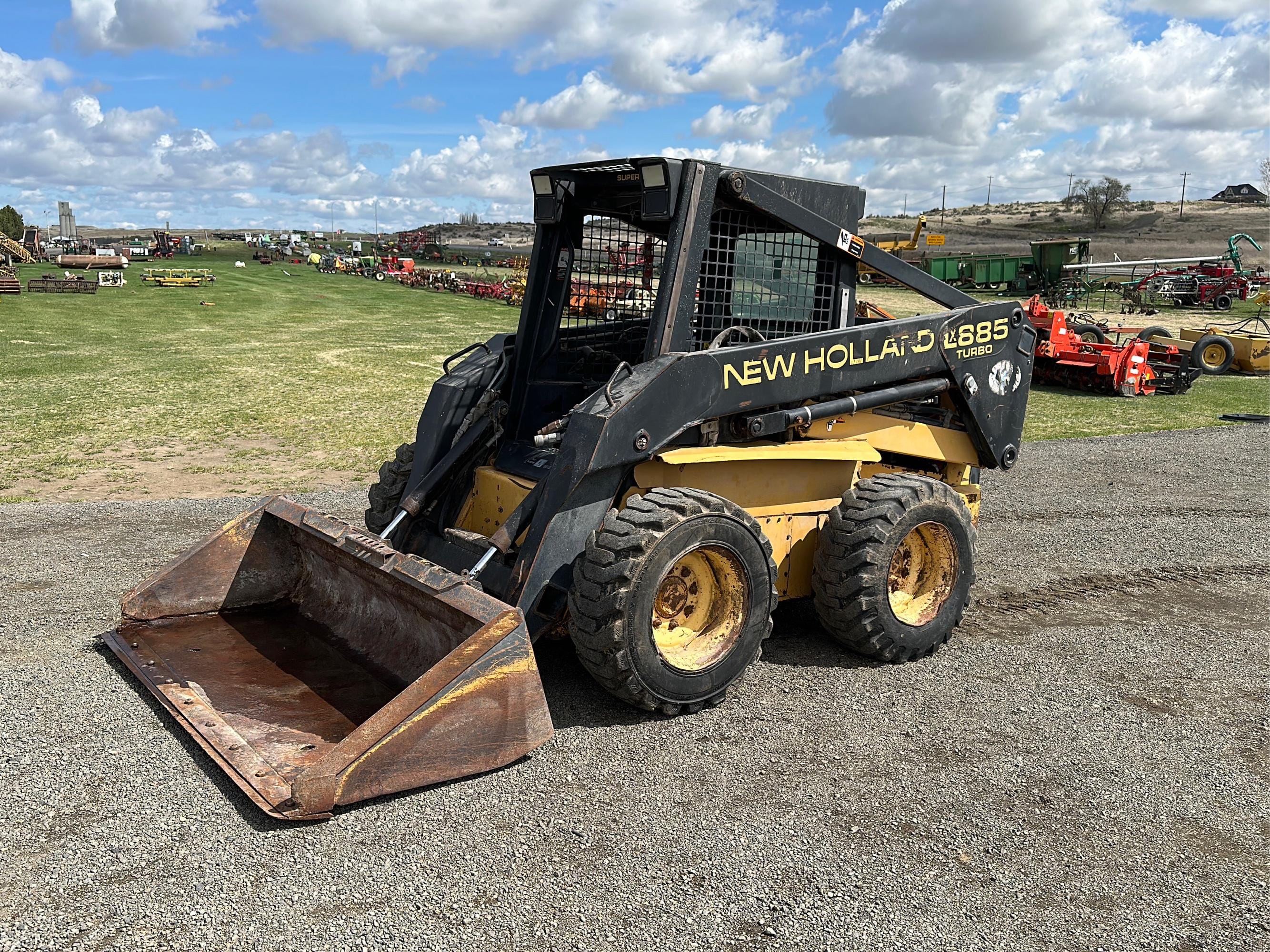 Main image New Holland LX885