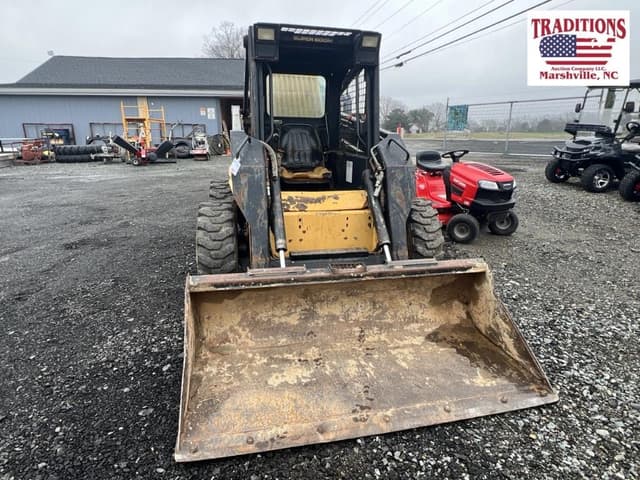 Image of New Holland LX885 equipment image 1