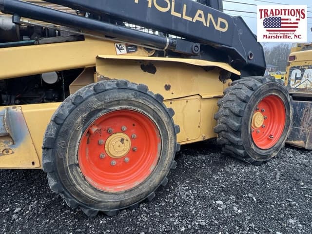 Image of New Holland LX885 equipment image 3