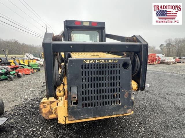 Image of New Holland LX885 equipment image 4