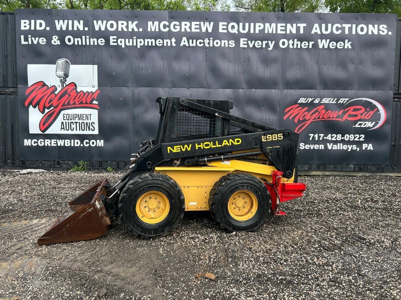 New Holland LX985 Equipment Image0