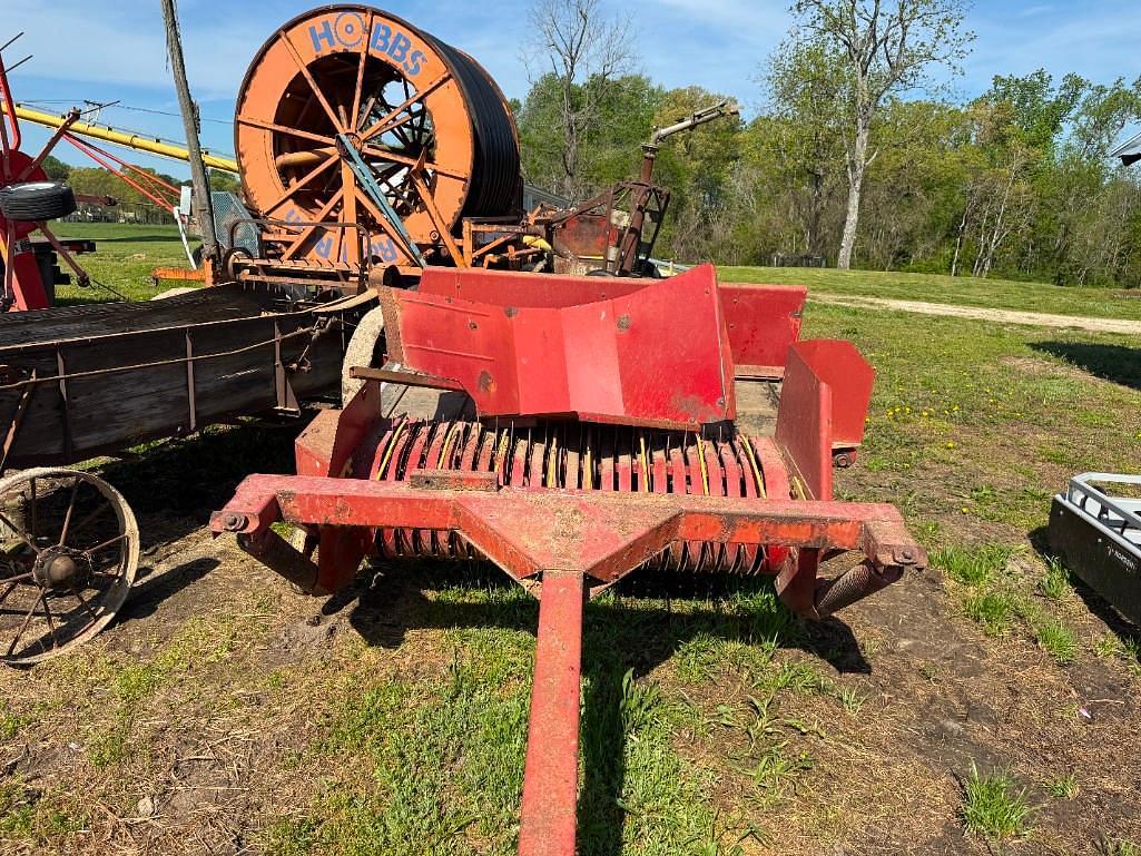 Image of New Holland 144 Primary image