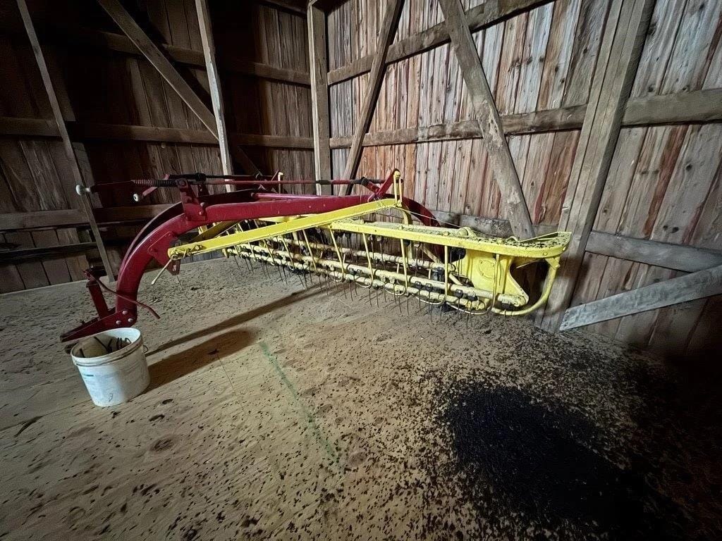 New Holland 258 Equipment Image0