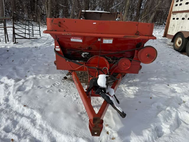 Image of New Holland 185 equipment image 3