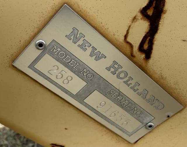 Image of New Holland 258 equipment image 3