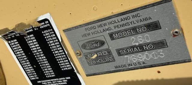 Image of New Holland 260 equipment image 3