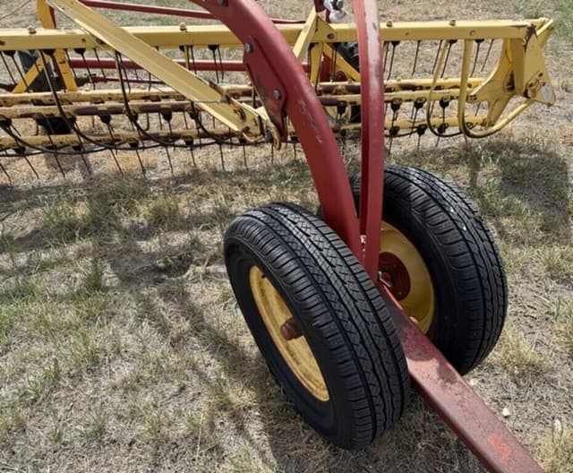 Image of New Holland 260 equipment image 1