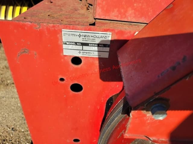 Image of New Holland Hayliner 273 equipment image 1