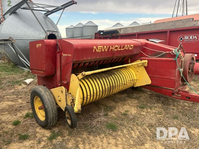 Image of New Holland 277 equipment image 4