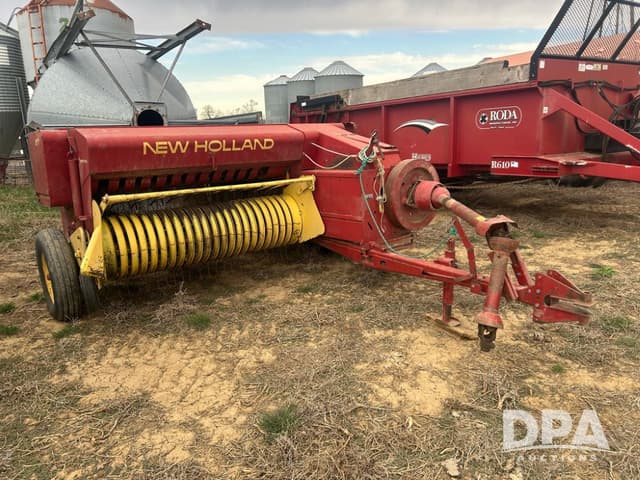 Image of New Holland 277 equipment image 1