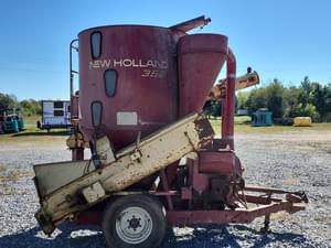 New Holland 352 Image