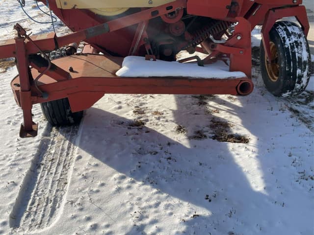 Image of New Holland 495 equipment image 2