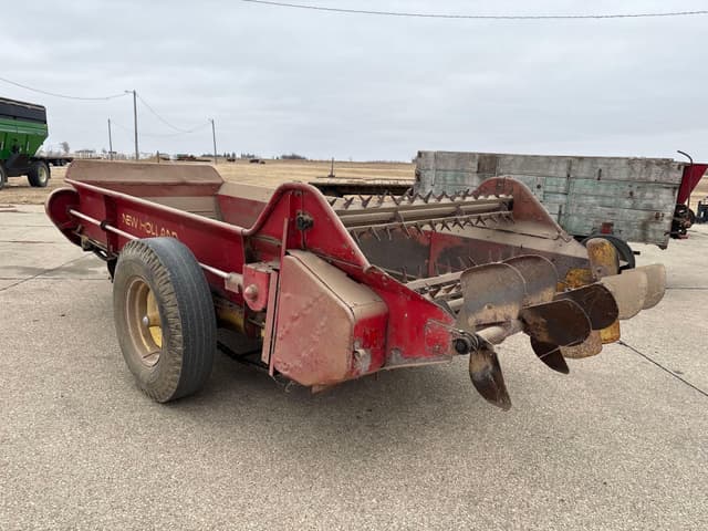 Image of New Holland 516 equipment image 3