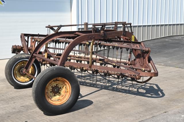 Image of New Holland 55 equipment image 2