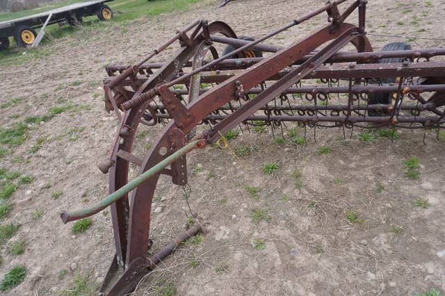 Image of New Holland 55 equipment image 4