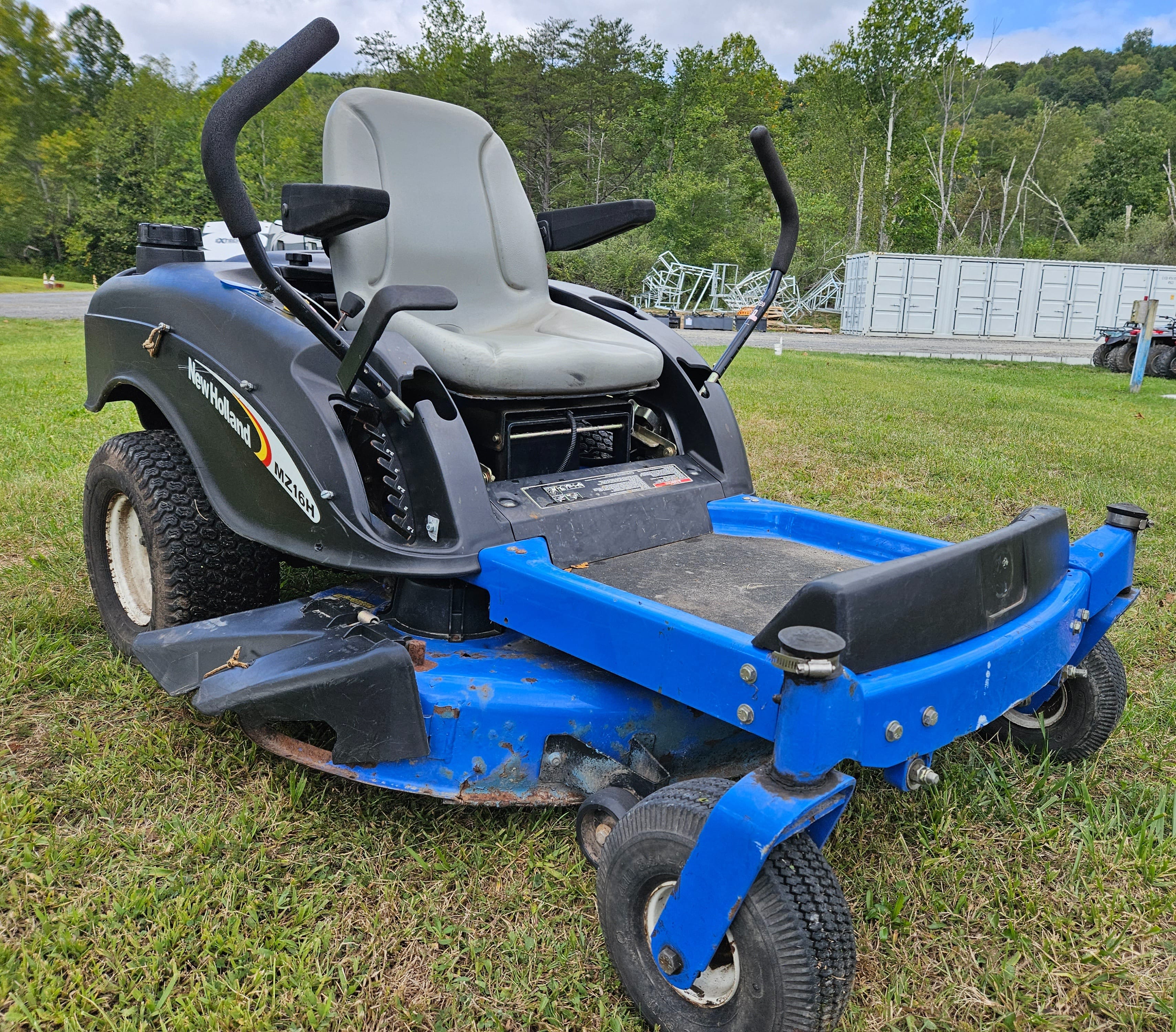 SOLD - New Holland MZ16H Lot No. 134 Other Equipment with 42