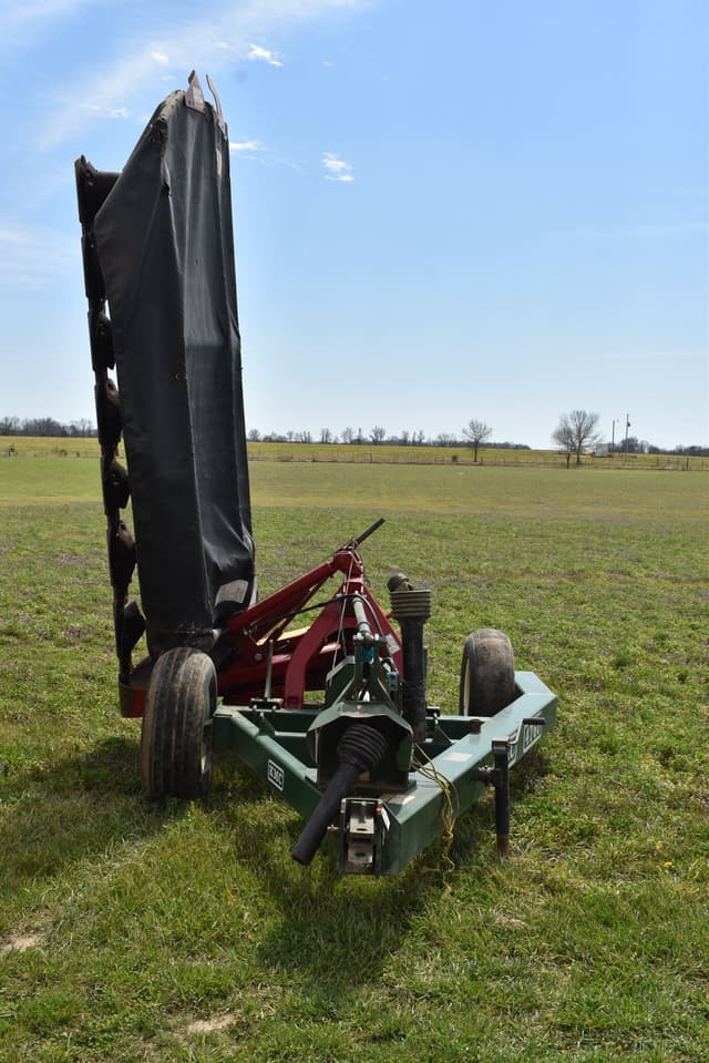 Image of New Holland H6750 equipment image 1