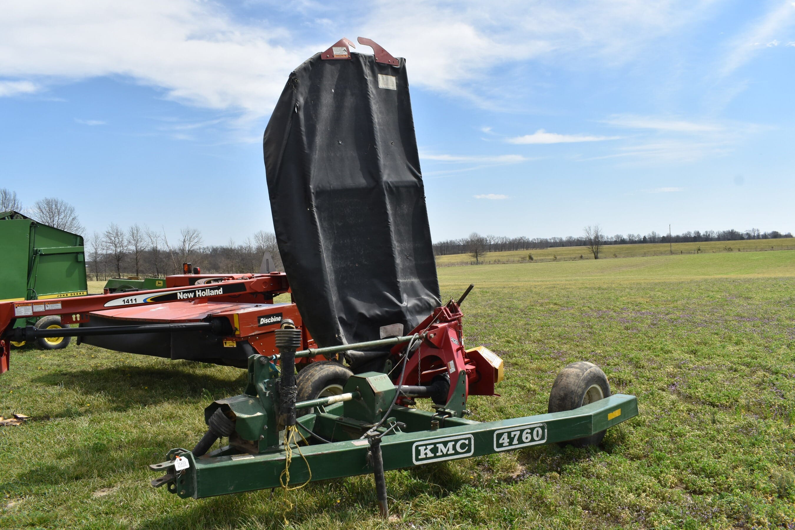New Holland H6750 Equipment Image0