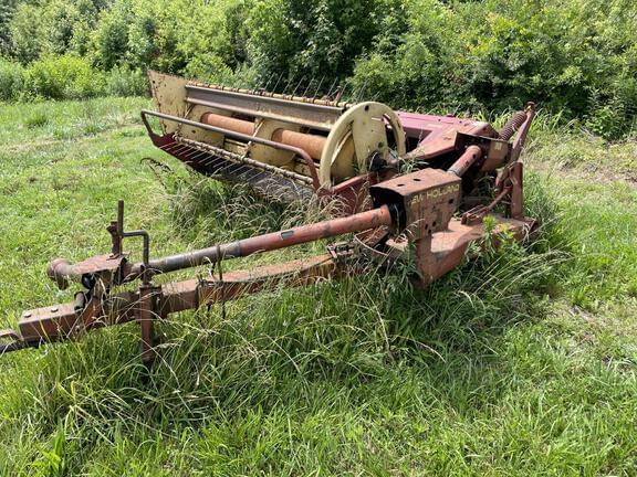 Image of New Holland 477 Image 0