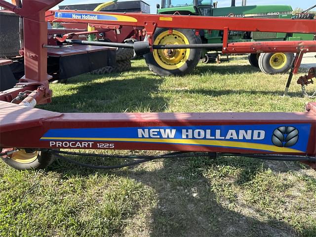 Image of New Holland ProCart 1225 equipment image 4