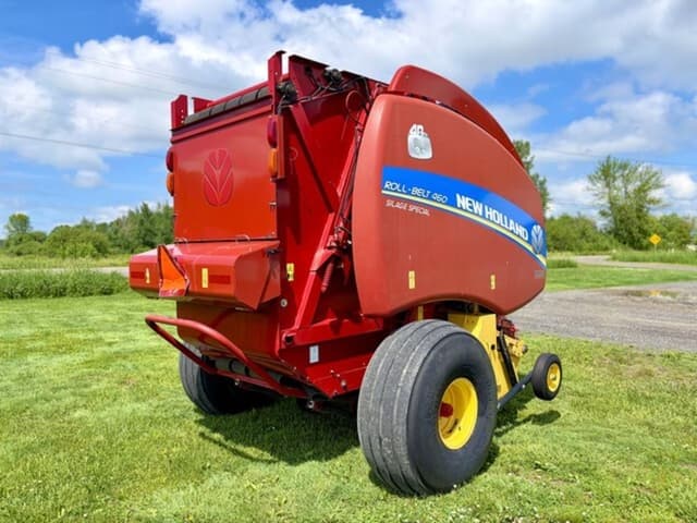 Image of New Holland RB460 Silage Special equipment image 4