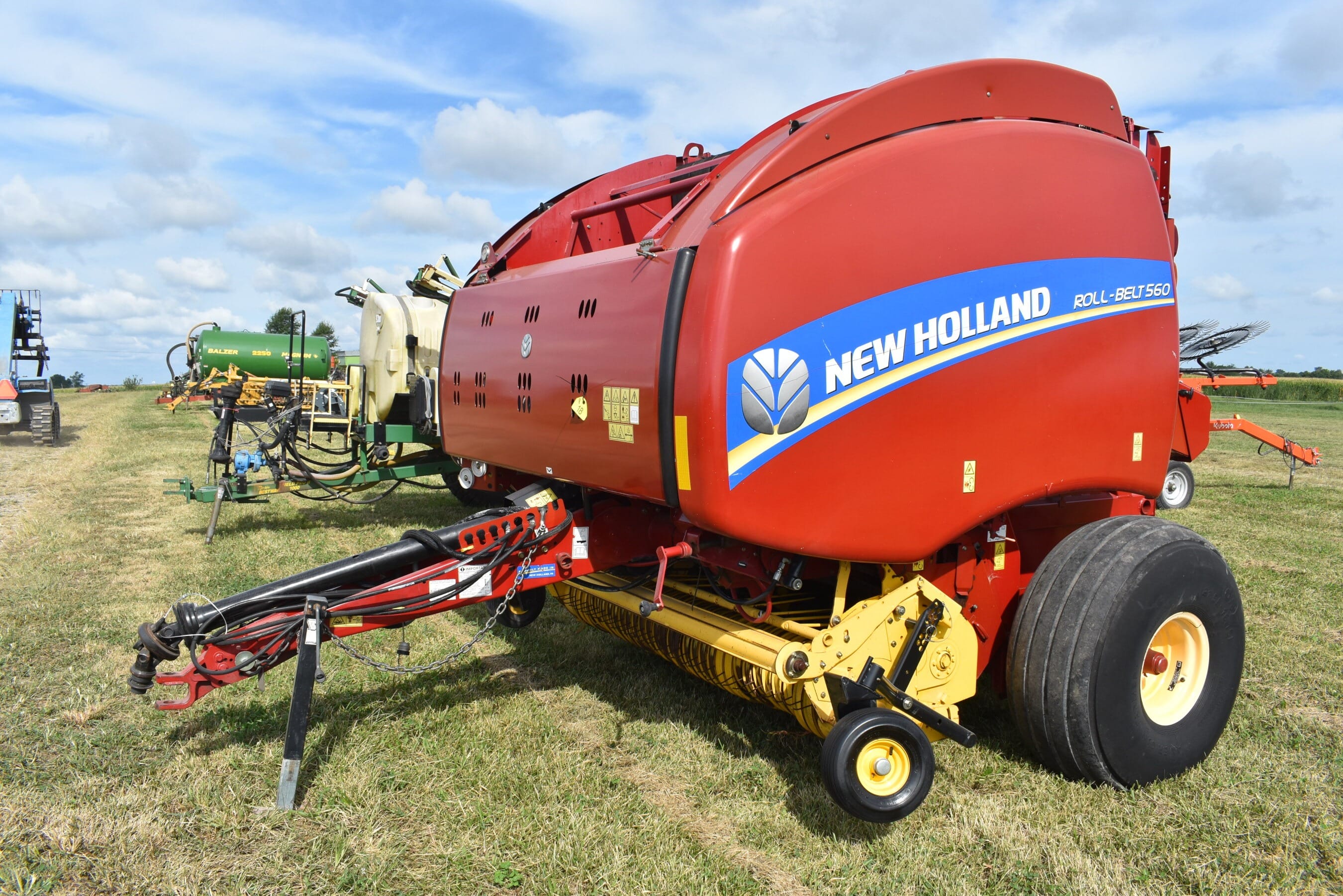 2014 New Holland RB560 Equipment Image0