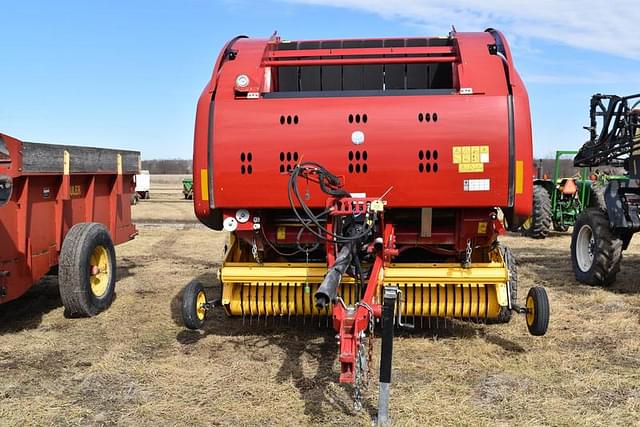 Image of New Holland RB560 equipment image 1