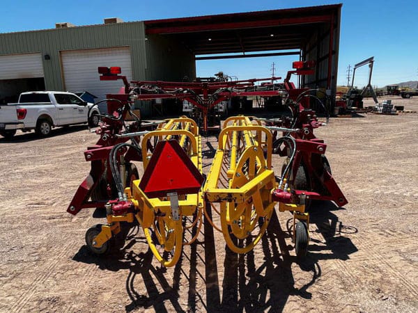 New Holland Rolabar 230 Equipment Image0