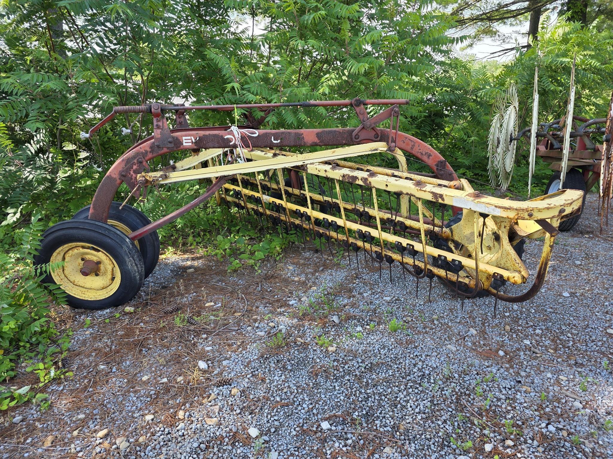 New Holland Rolabar 256 Equipment Image0