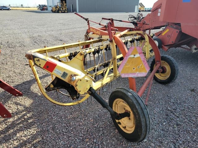 Image of New Holland Rolabar 256 equipment image 2