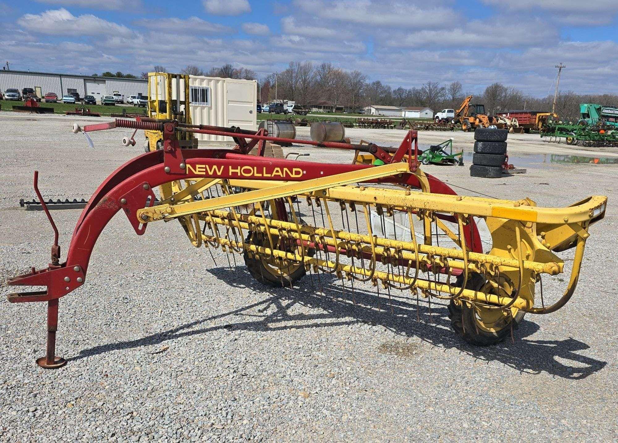 Main image New Holland 256